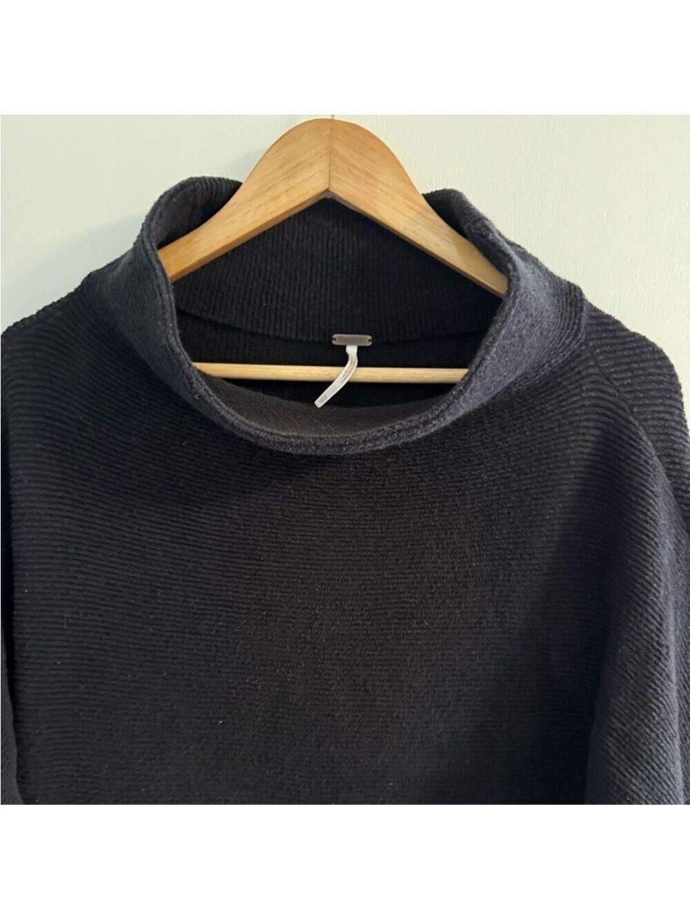 Free People Ottoman Slouchy Tunic Sweater Black Oversized XS - Picture 3 of 9